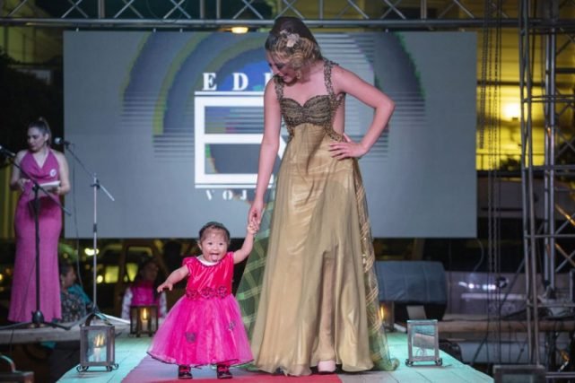 9f180fec-f338-41ab-bee3-993091bfb261